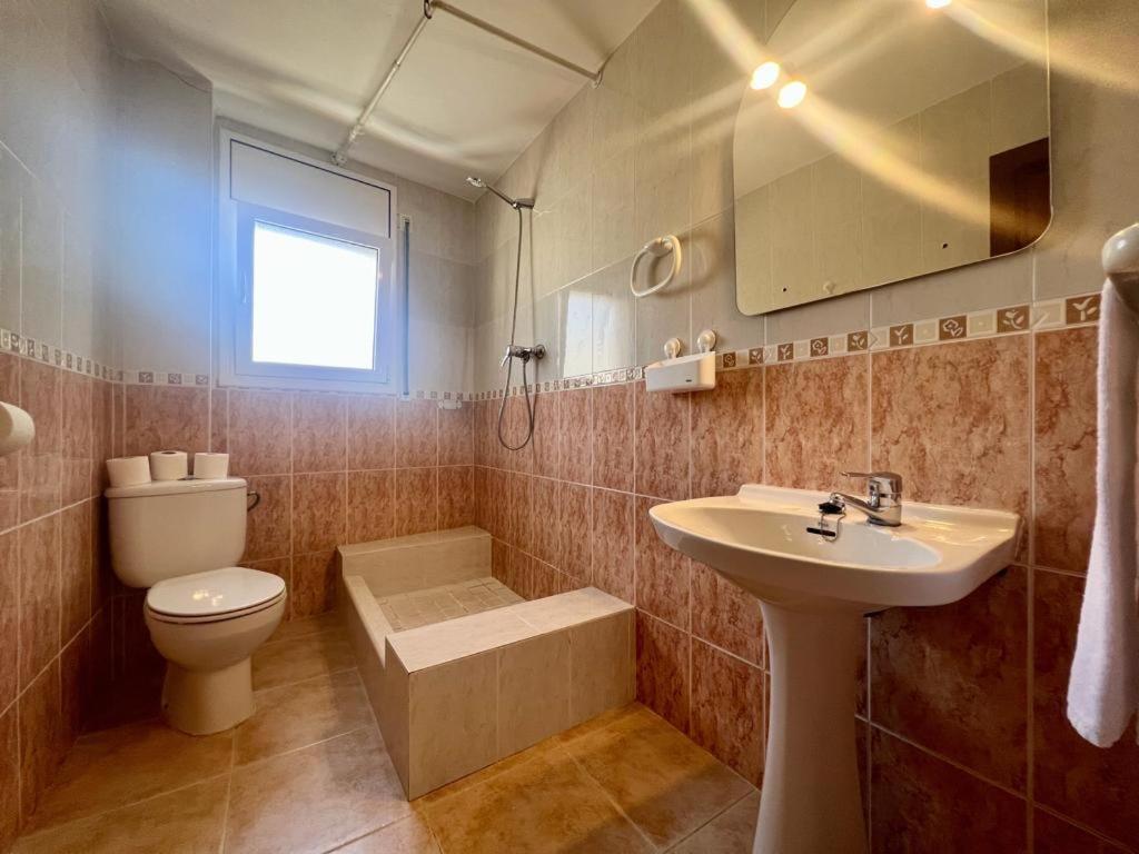 Apartamentos Ancora Romana Calafell Buitenkant foto